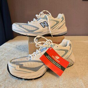 New Balance Women's 767 ST running shoes NWT new with tags